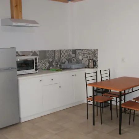 Apartman Summer Holidays In Laganász